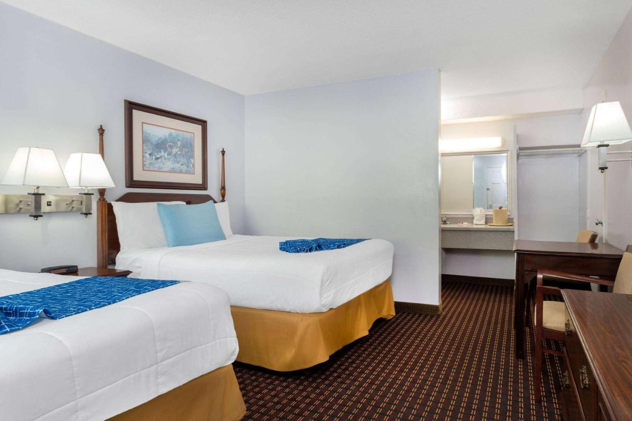 Travelodge By Wyndham Cape Cod Area West Dennis Exterior foto